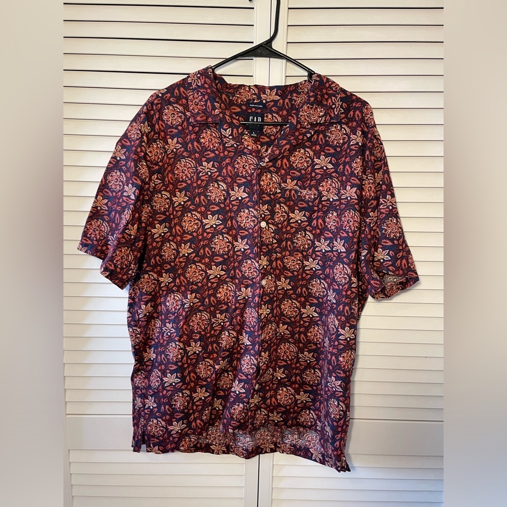 Gap Men’s Short Sleeve Button Down Burgundy/Navy Abstract Linen Shirt Size Large